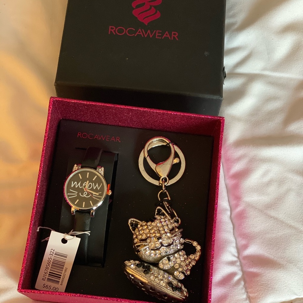 Rocawear Kitty watch and rhinestone keychain set - Picture 2 of 3